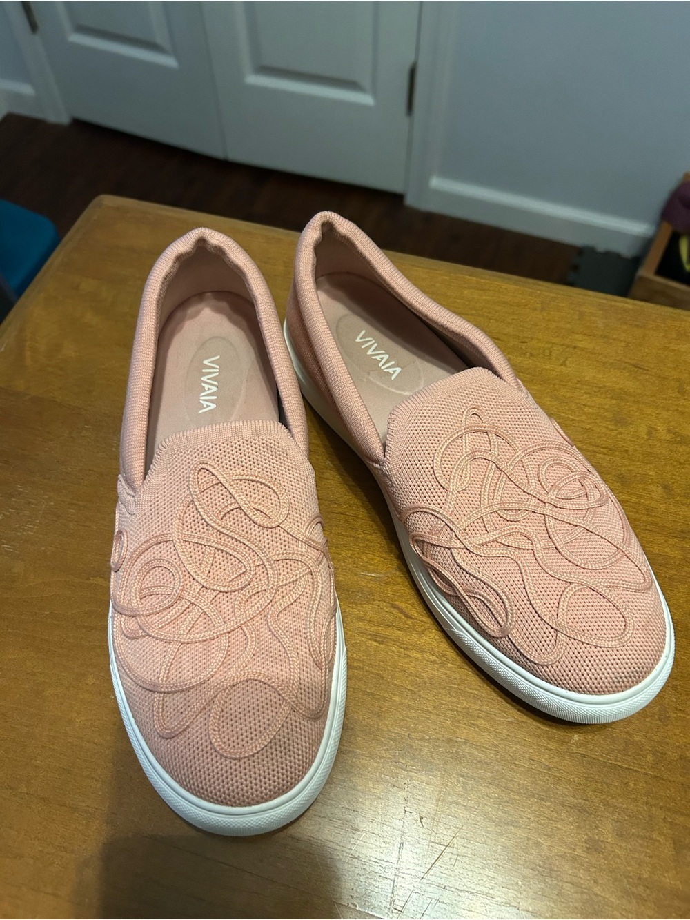 VIVAIA Women's Pink Slip-On Knit Loafers - Picture 6 of 6